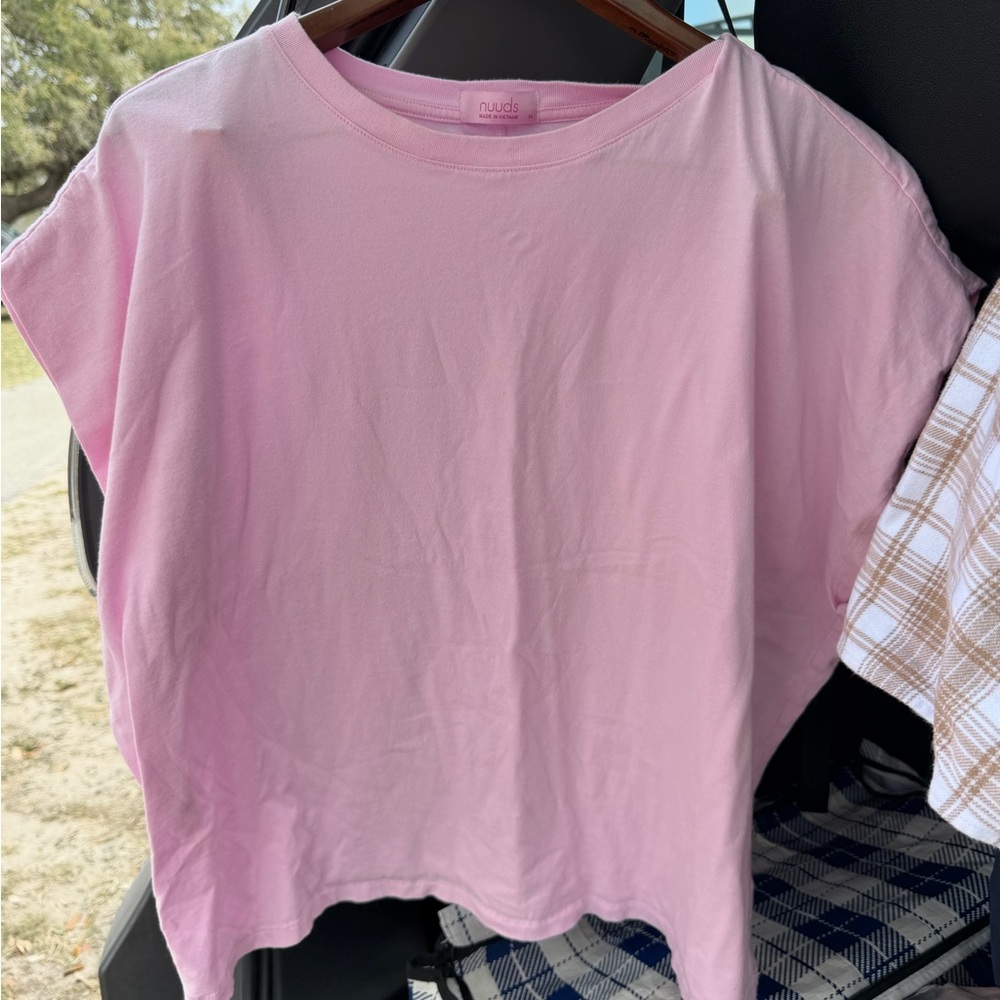 NUUDS crew neck Muscle Tee in Bon-Bon